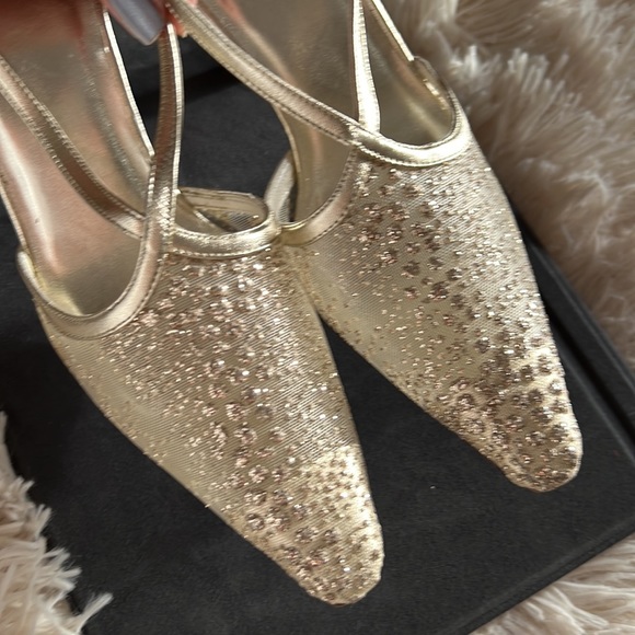 STUART WEITZMAN GLITTER SLING BACK HEELS NWOT - Picture 4 of 17